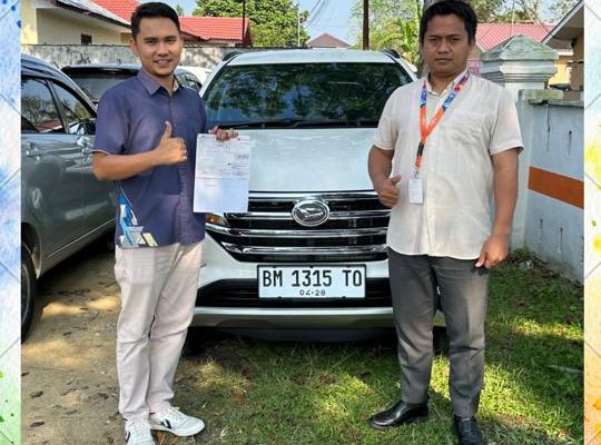 Cara Mudah Membuat Kabin Tetap Kinclong Tanpa Ke Salon Mobil